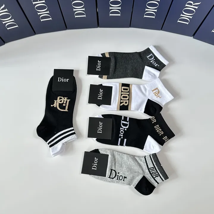 スーパーコピー ディオール 靴下