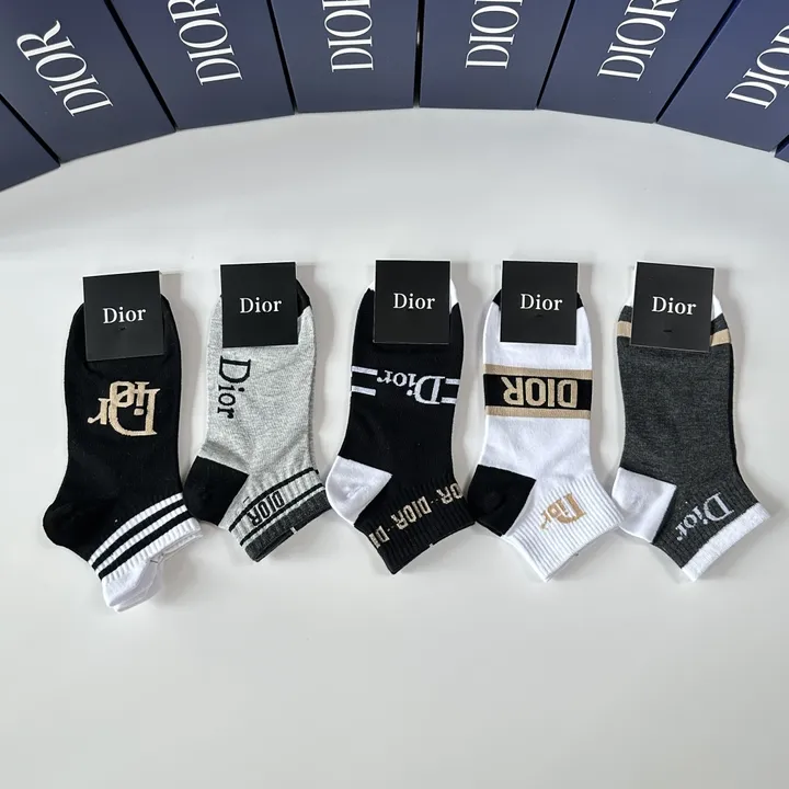 スーパーコピー ディオール 靴下