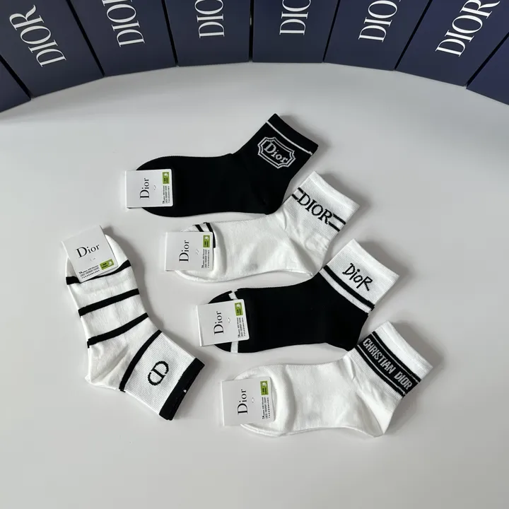 スーパーコピー ディオール 靴下