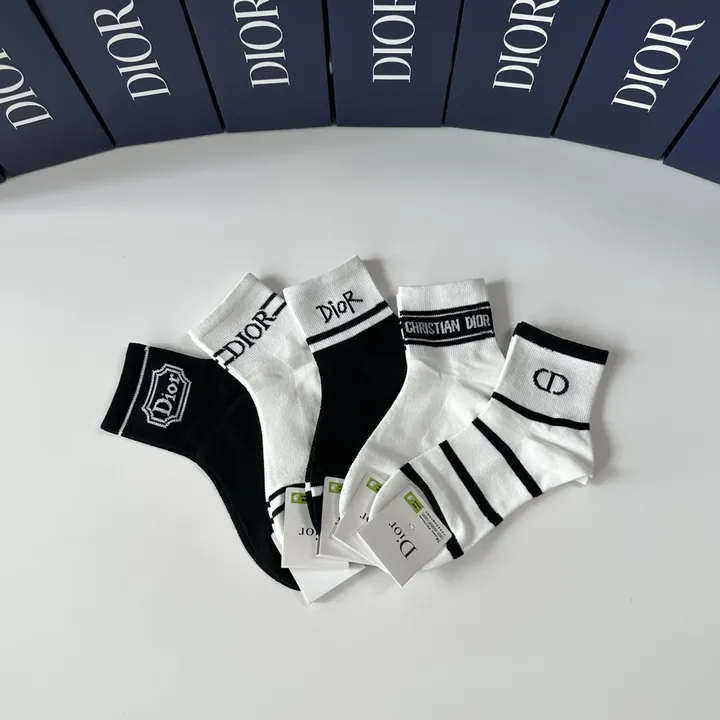 スーパーコピー ディオール 靴下