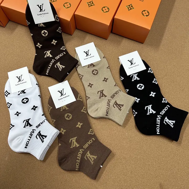 スーパーコピー ルイヴィトン 靴下