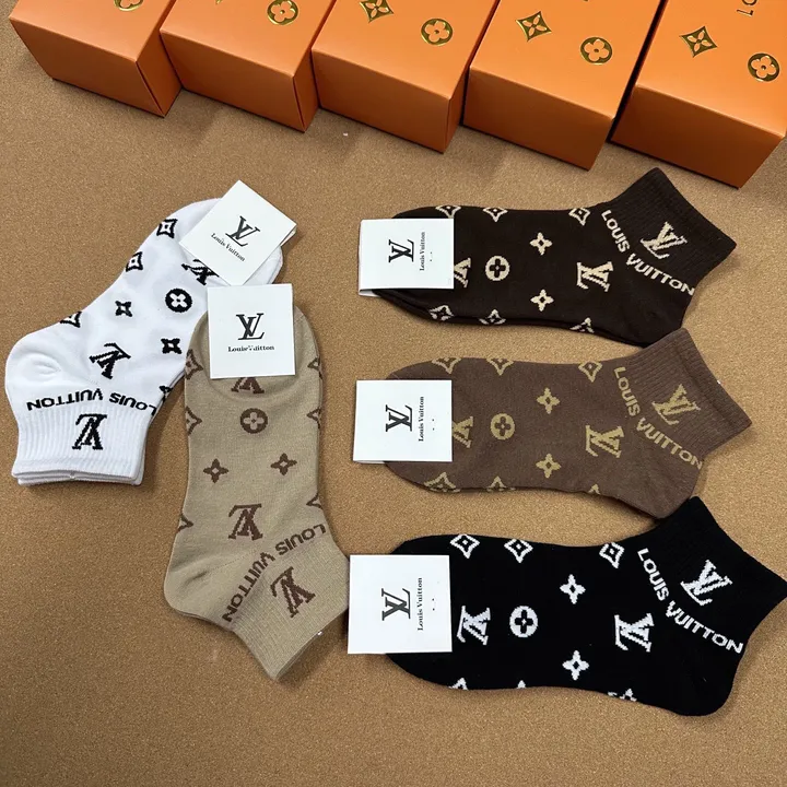 スーパーコピー ルイヴィトン 靴下