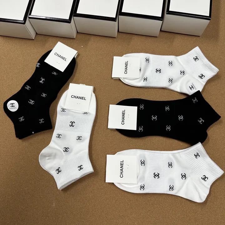 スーパーコピー シャネル 靴下
