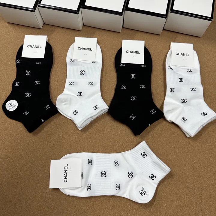 スーパーコピー シャネル 靴下