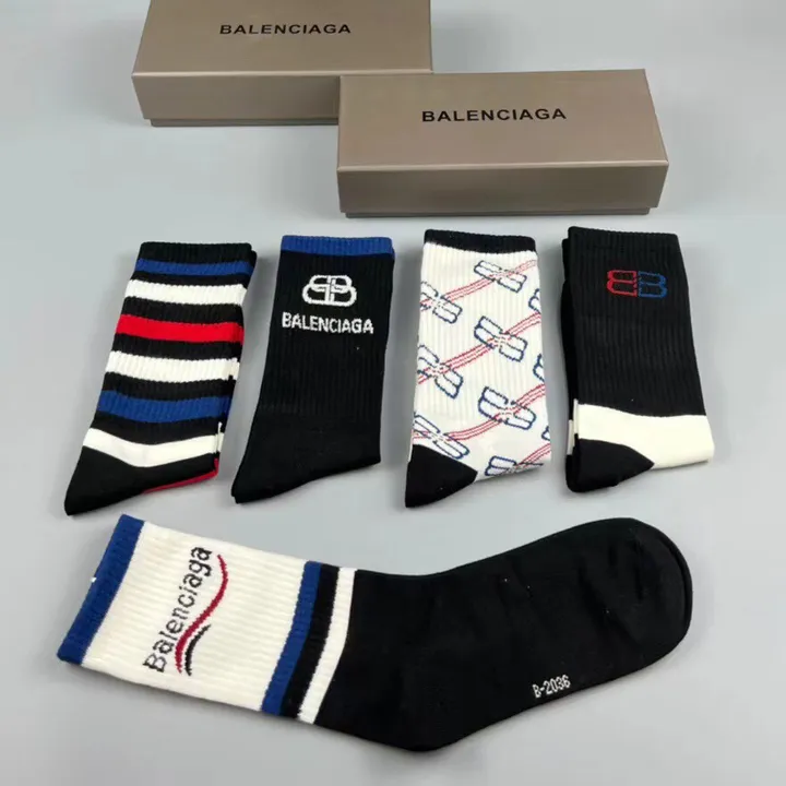 スーパーコピー バレンシアガ 靴下