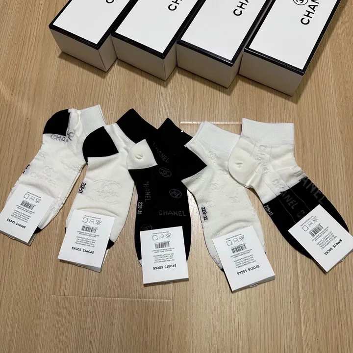 スーパーコピー シャネル 靴下