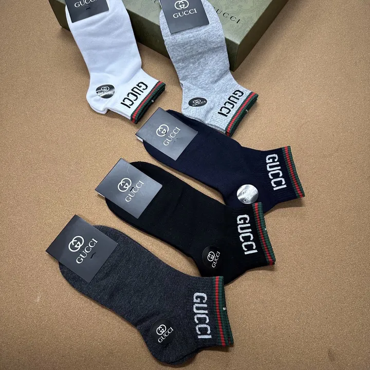 スーパーコピー グッチ 靴下