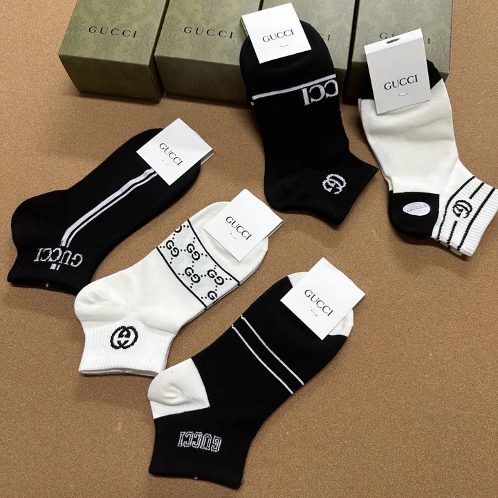 スーパーコピー グッチ 靴下