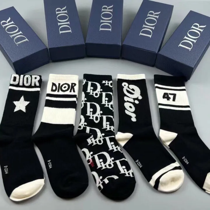 スーパーコピー ディオール 靴下