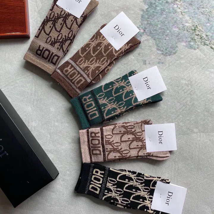 スーパーコピー ディオール 靴下