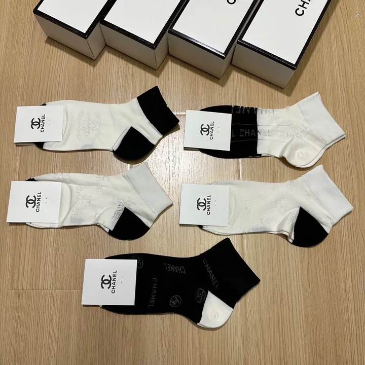 スーパーコピー シャネル 靴下