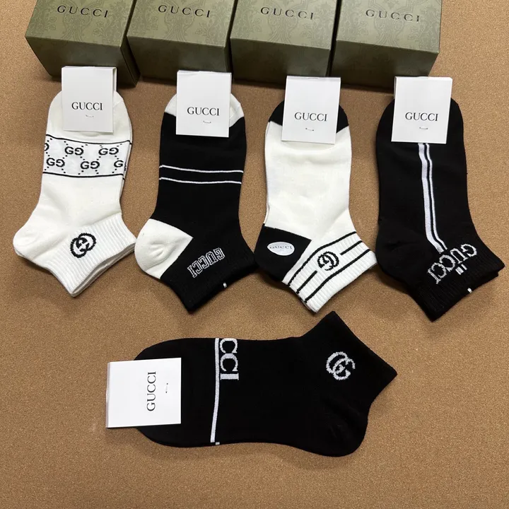 スーパーコピー グッチ 靴下