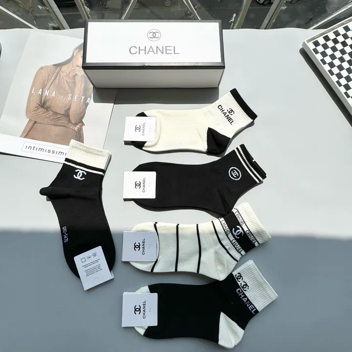 スーパーコピー シャネル 靴下