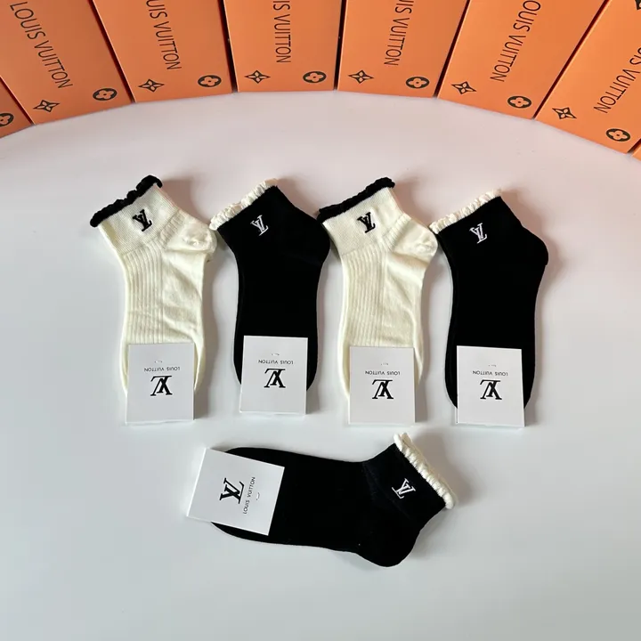 スーパーコピー ルイヴィトン 靴下