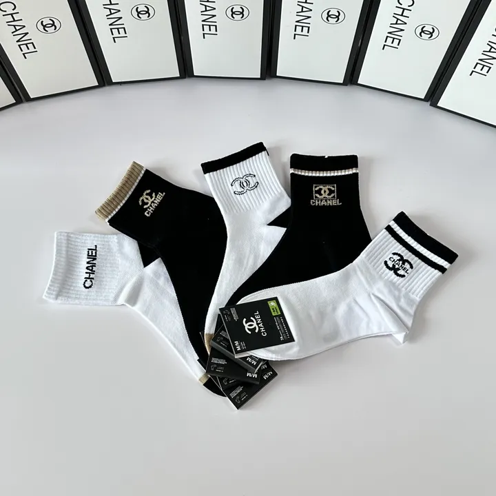 スーパーコピー シャネル 靴下