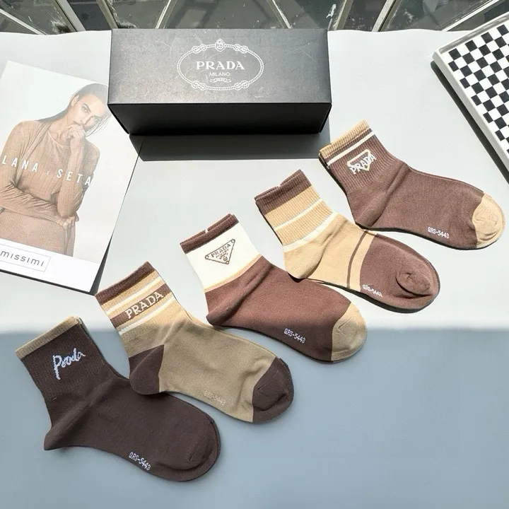 スーパーコピー バレンシアガ 靴下