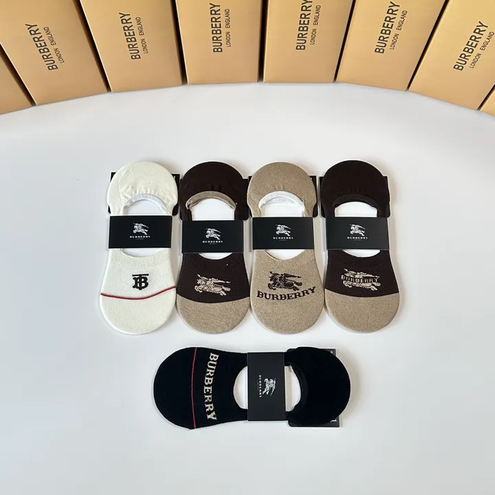 スーパーコピー プラダ 靴下