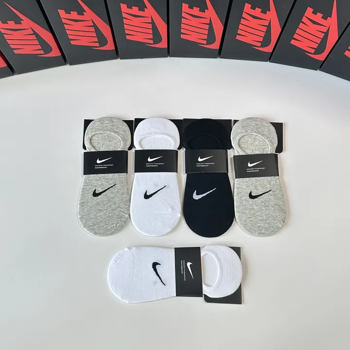 スーパーコピー ナイキ 靴下