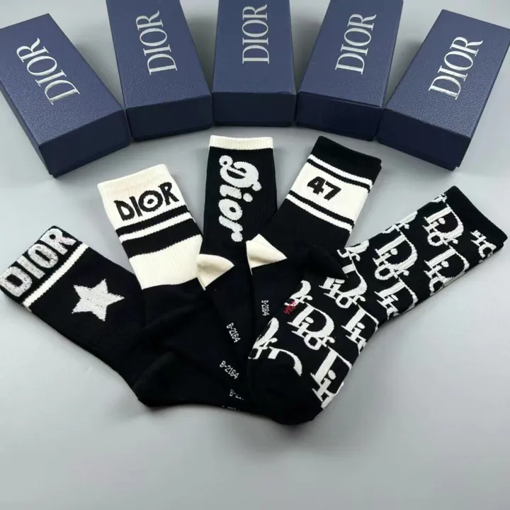 スーパーコピー ディオール 靴下