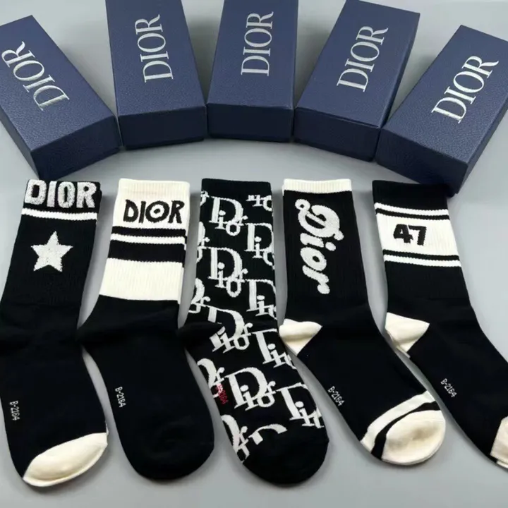 スーパーコピー ディオール 靴下