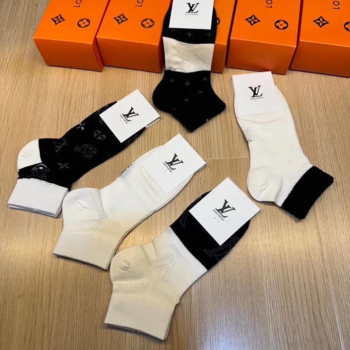 スーパーコピー ルイヴィトン 靴下