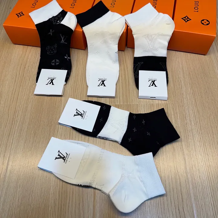 スーパーコピー ルイヴィトン 靴下