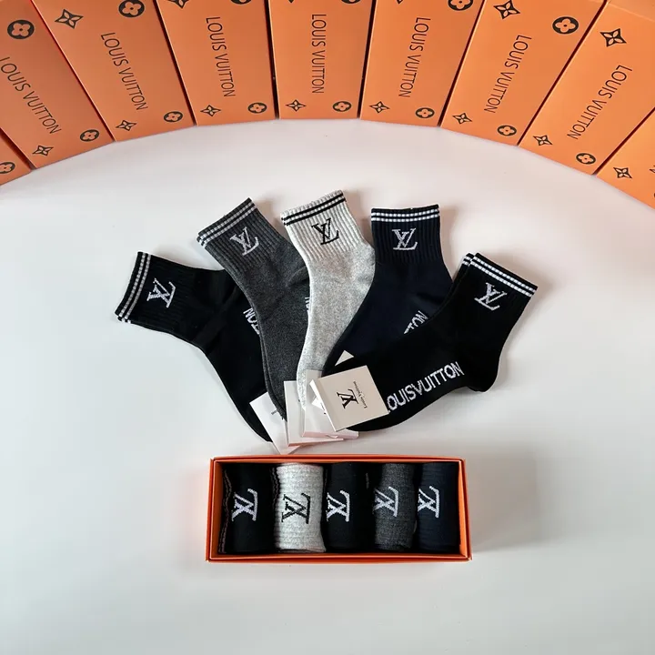 スーパーコピー ルイヴィトン 靴下