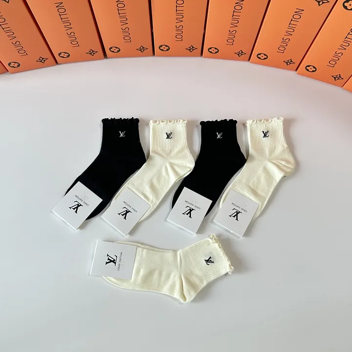 スーパーコピー ルイヴィトン 靴下