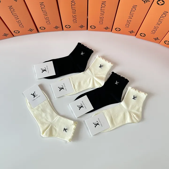 スーパーコピー ルイヴィトン 靴下