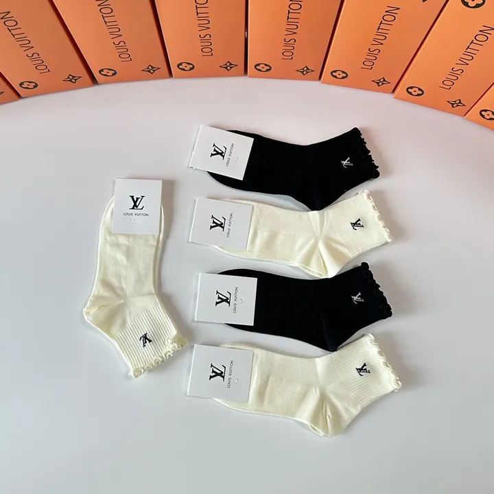 スーパーコピー ルイヴィトン 靴下