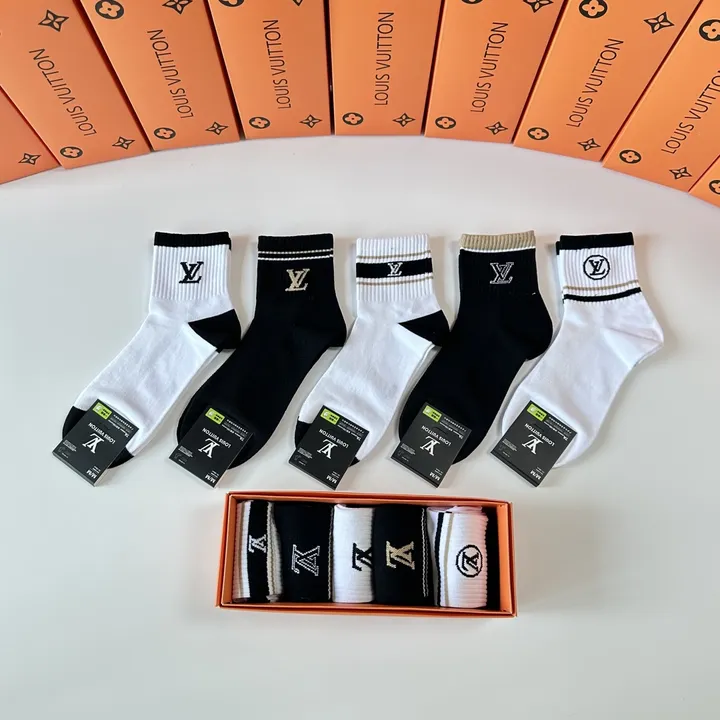 スーパーコピー ルイヴィトン 靴下