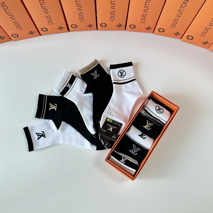 スーパーコピー ルイヴィトン 靴下