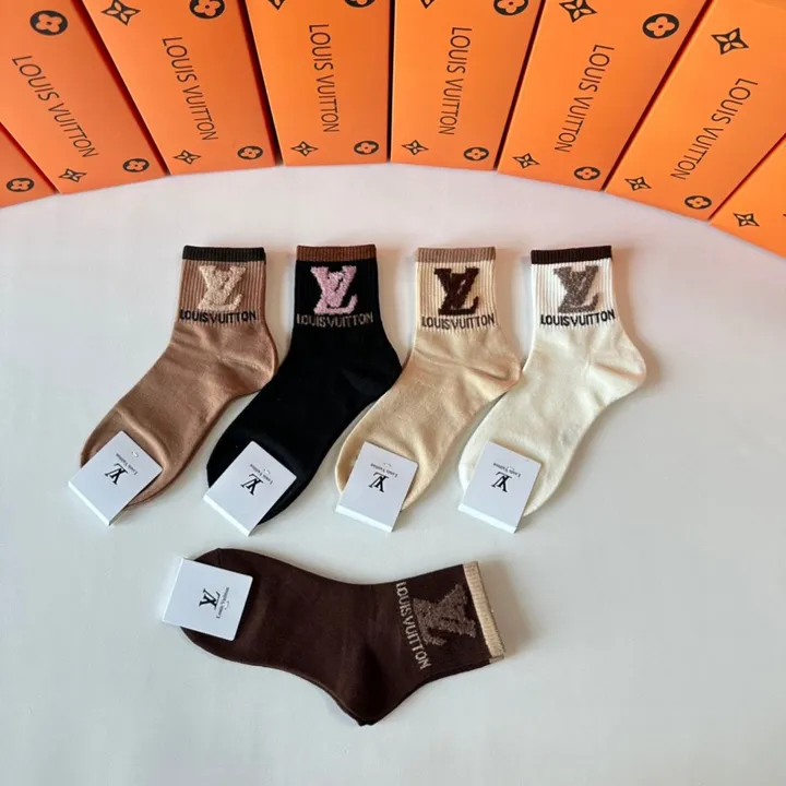 スーパーコピー ルイヴィトン 靴下