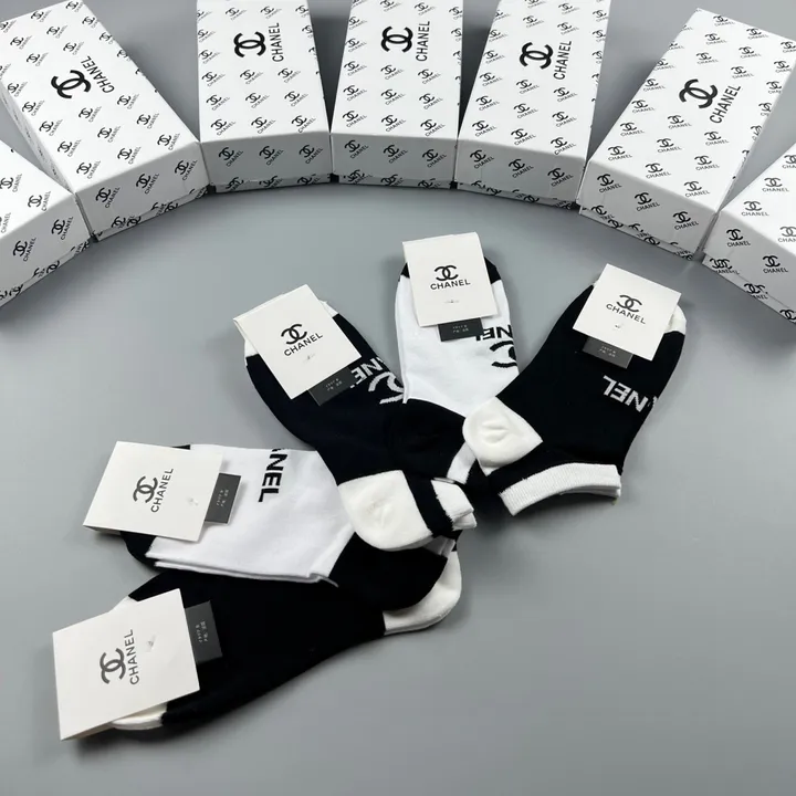 スーパーコピー シャネル 靴下