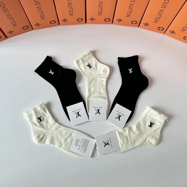 スーパーコピー ルイヴィトン 靴下