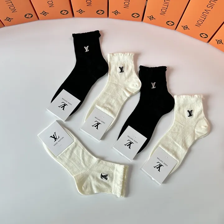 スーパーコピー ルイヴィトン 靴下