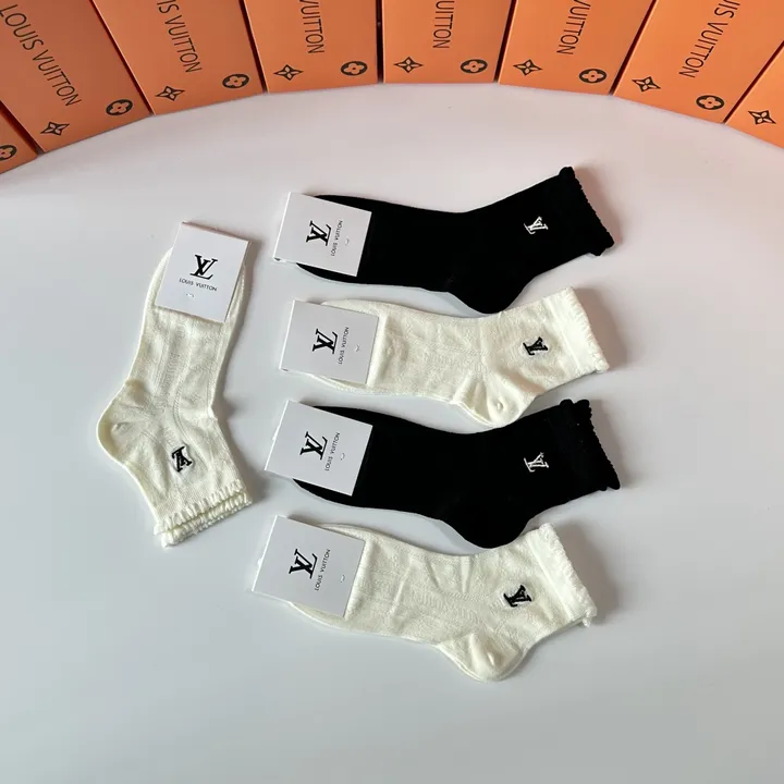 スーパーコピー ルイヴィトン 靴下