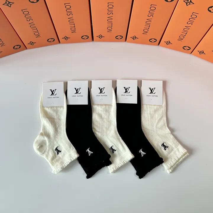 スーパーコピー ルイヴィトン 靴下