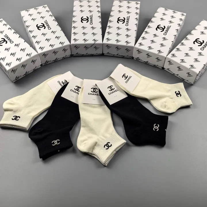 スーパーコピー シャネル 靴下