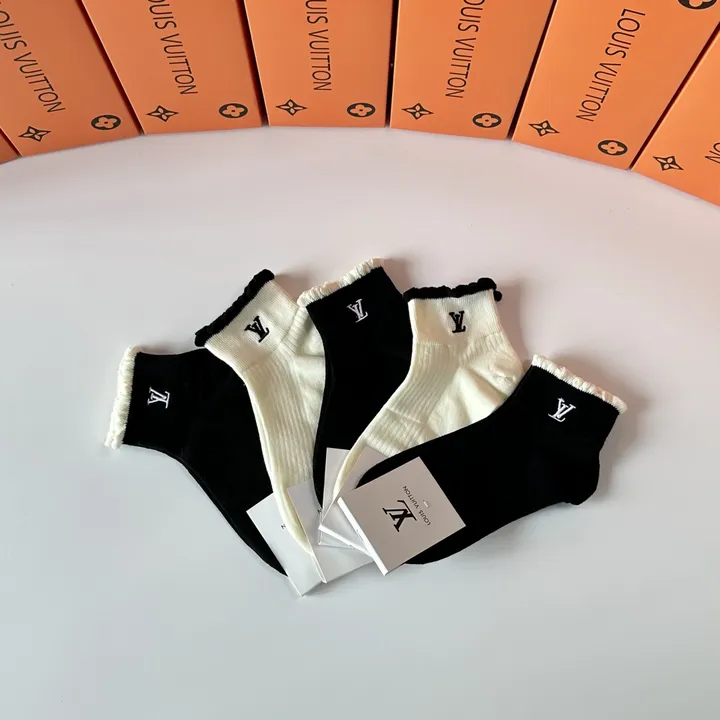 スーパーコピー ルイヴィトン 靴下