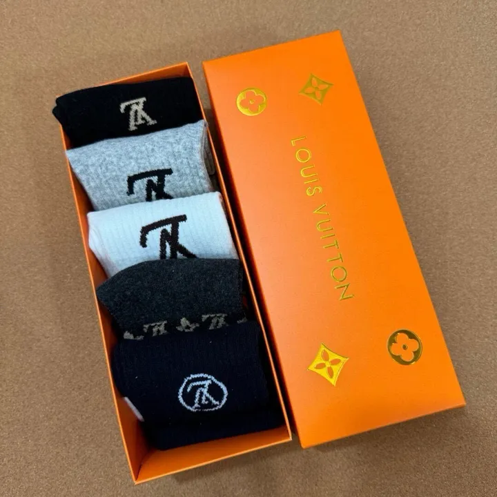 スーパーコピー ルイヴィトン 靴下