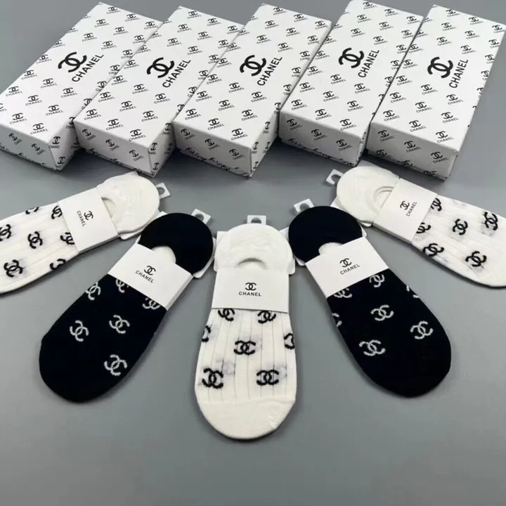 スーパーコピー シャネル 靴下