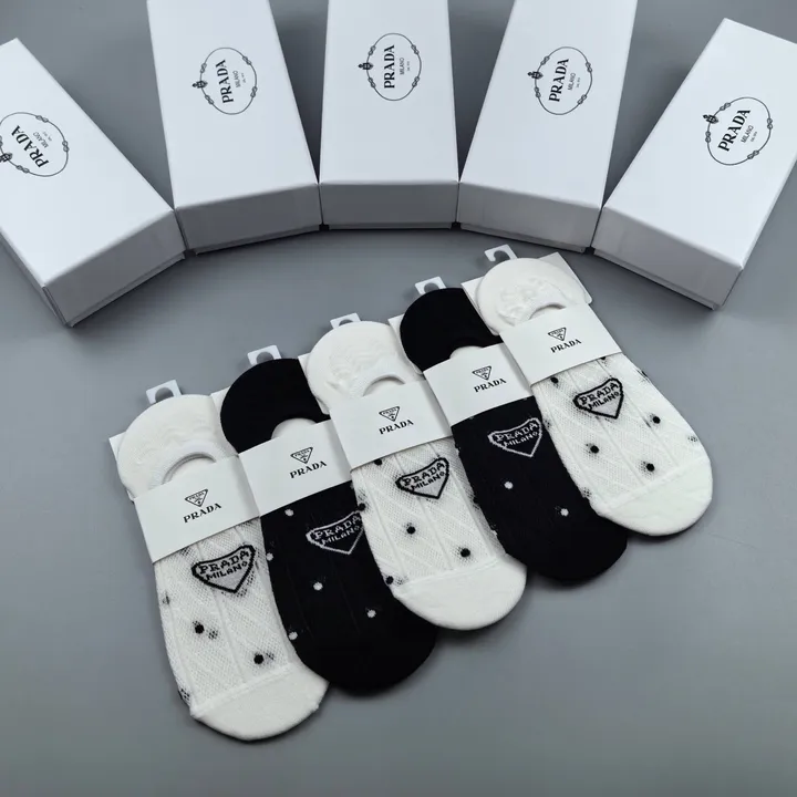 スーパーコピー バレンシアガ 靴下