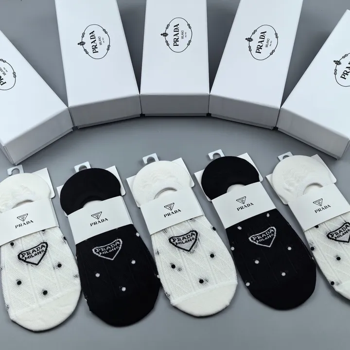 スーパーコピー バレンシアガ 靴下