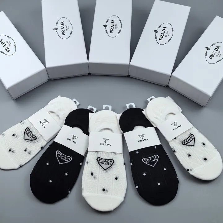 スーパーコピー バレンシアガ 靴下