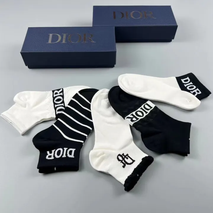 スーパーコピー ディオール 靴下