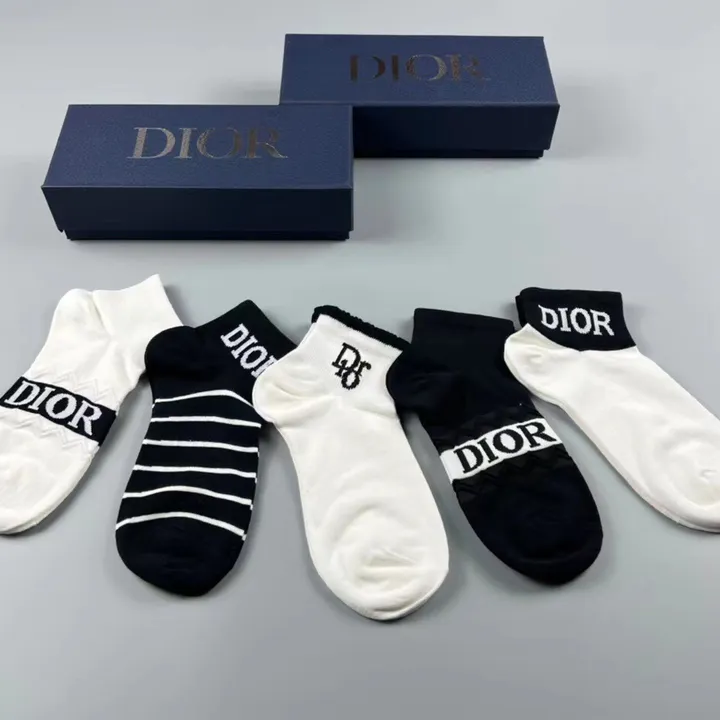 スーパーコピー ディオール 靴下