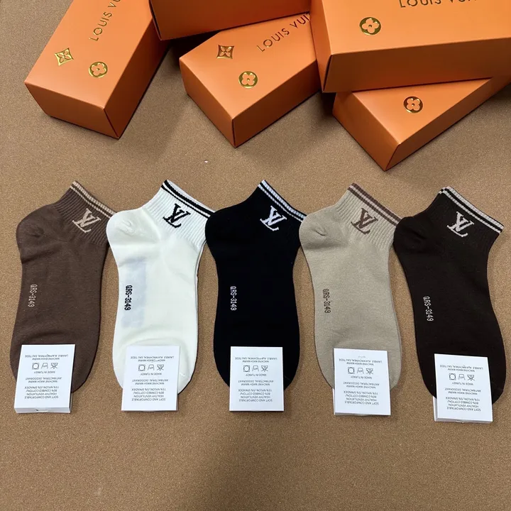 スーパーコピー ルイヴィトン 靴下