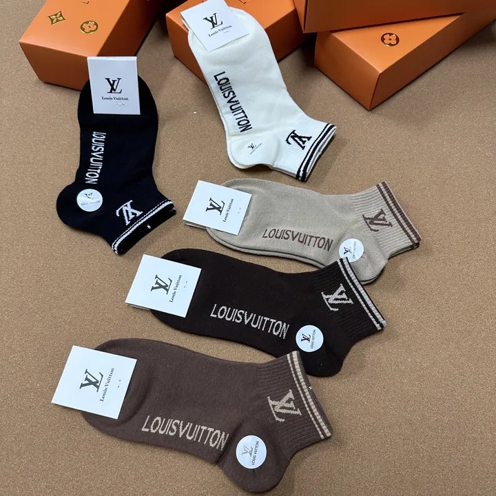 スーパーコピー ルイヴィトン 靴下