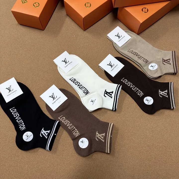 スーパーコピー ルイヴィトン 靴下